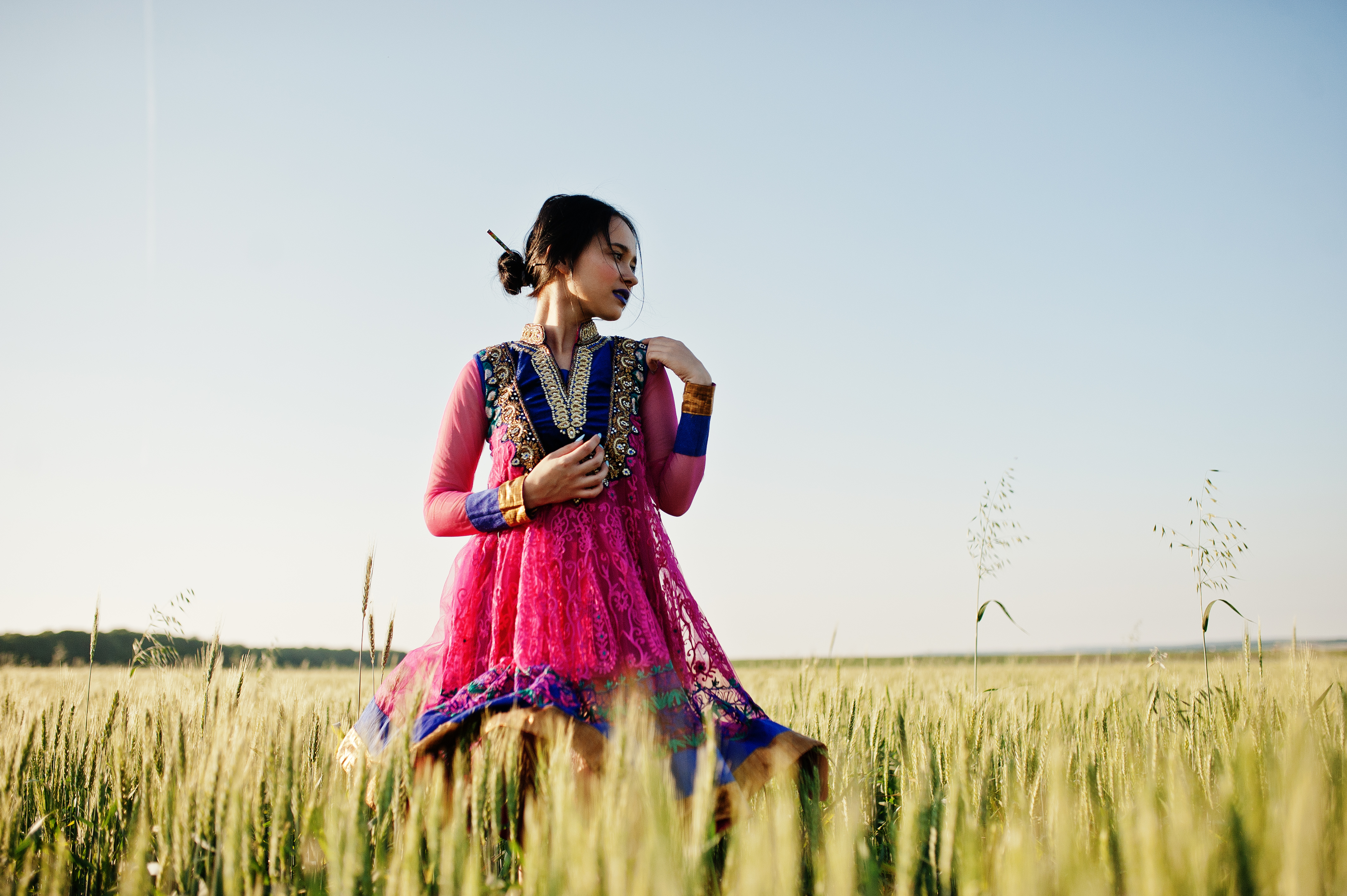 Tender Indian Girl With Violet 2